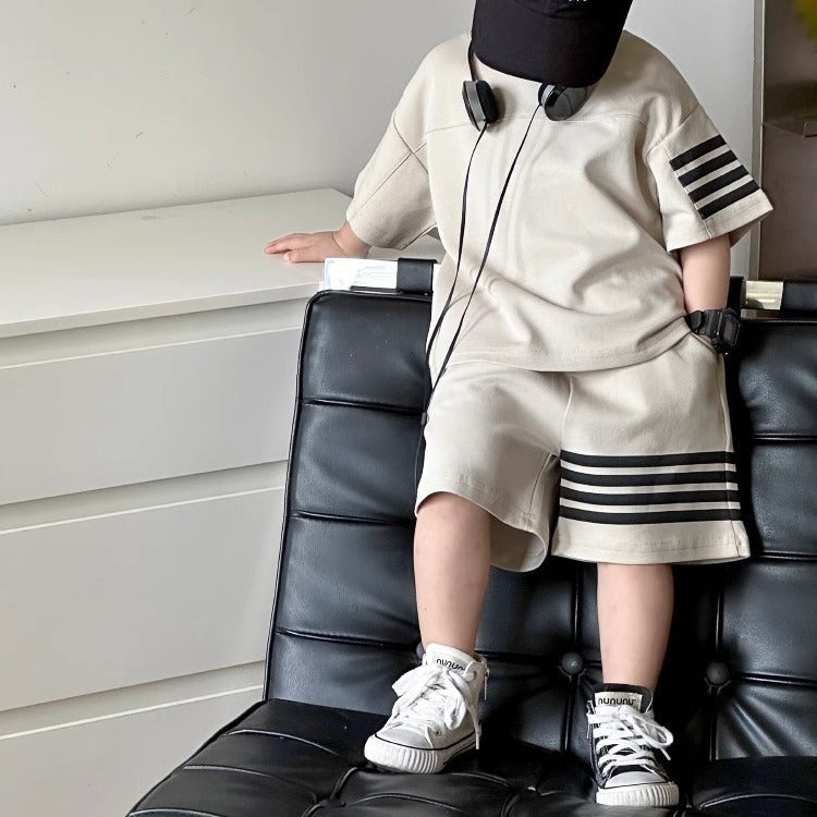 Boys' Korean version of the foreign sports suit, summer dress, short-sleeved shorts, two-piece set, three-bar casual T-shirt, children's set