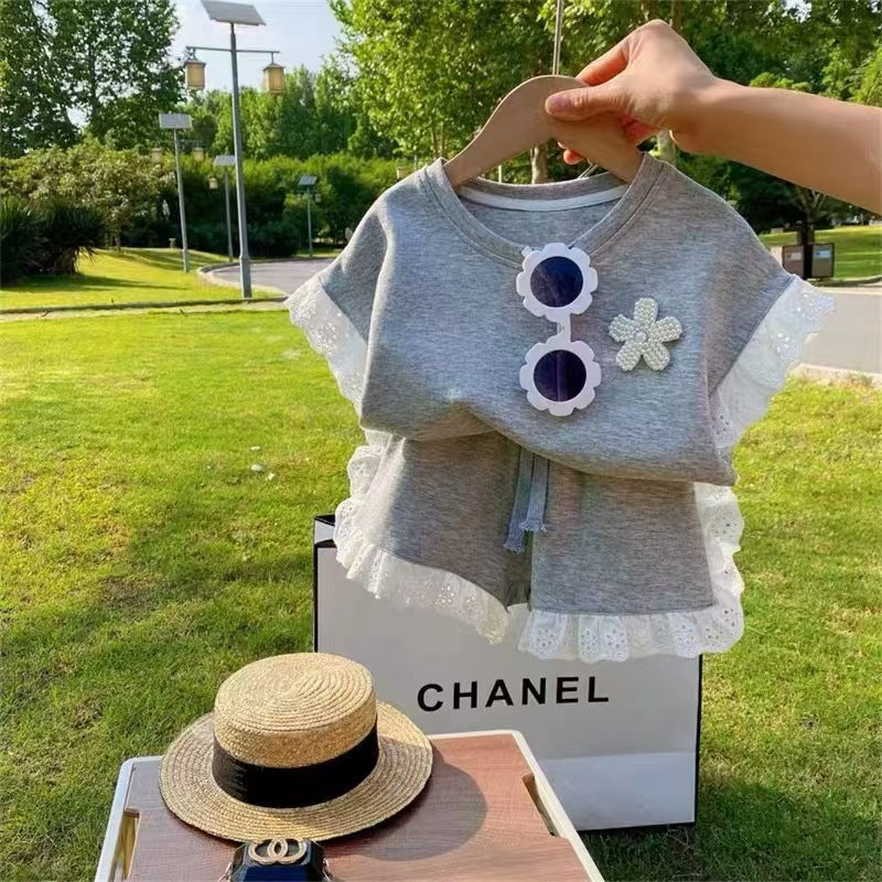 Girls' summer suit, baby Korean casual lace short-sleeved T-shirt, children's shorts two-piece set of foreign style