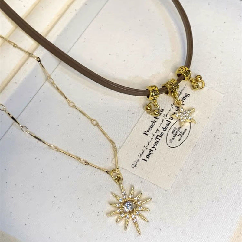 Sweet and cool hottie ~ double stacked wearing sunflower brown leather necklace female choker niche design clavicle necklace