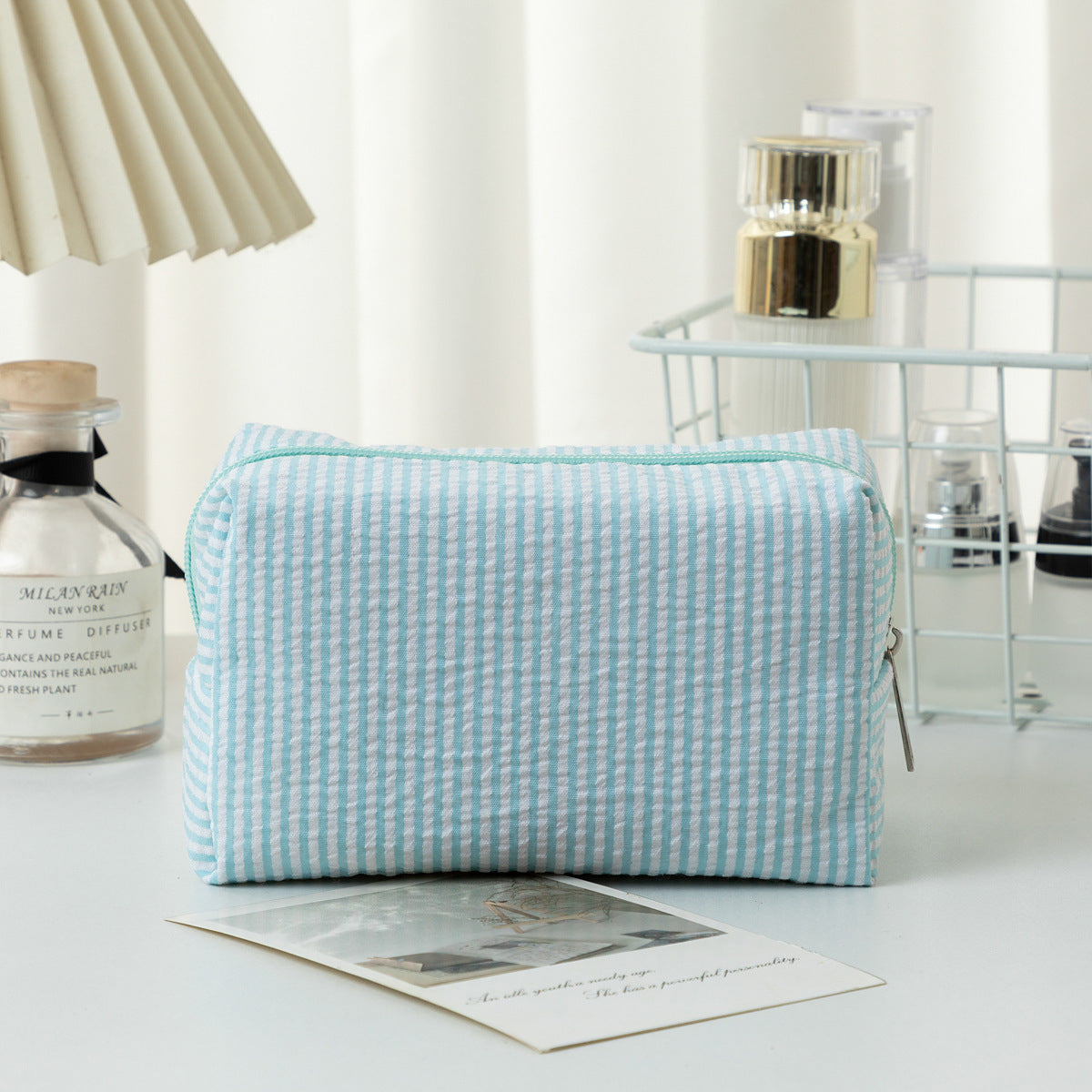 Cross-border hot selling seersucker cosmetic bag hand holding large capacity toiletry bag embroidered stripe travel cosmetics storage bag