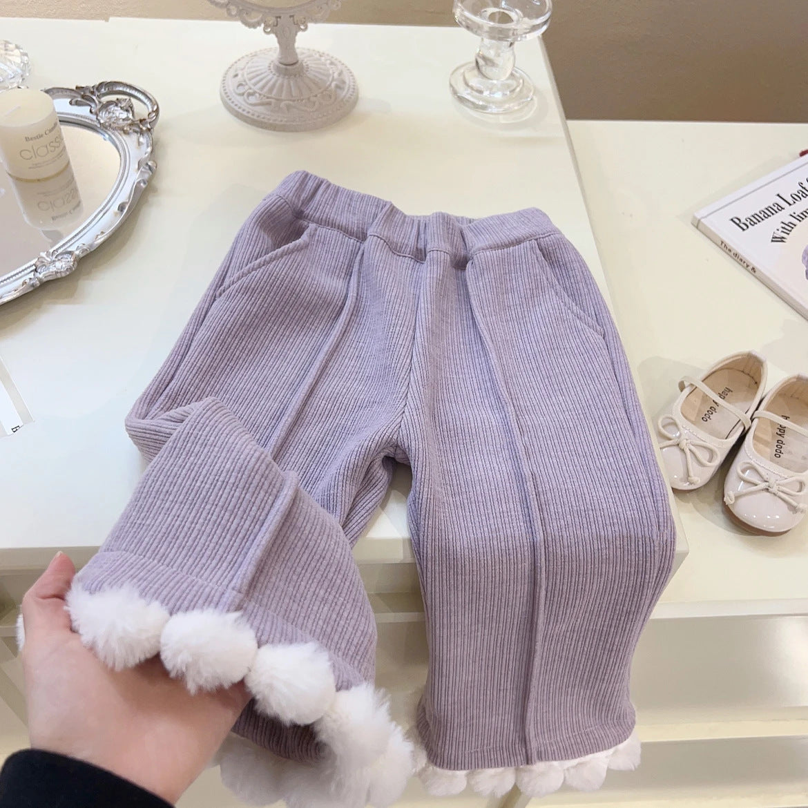 Girls' winter two-piece suit, new Korean fashion baby cardigan, knitted autumn and winter sweater, jacket and fleece trousers