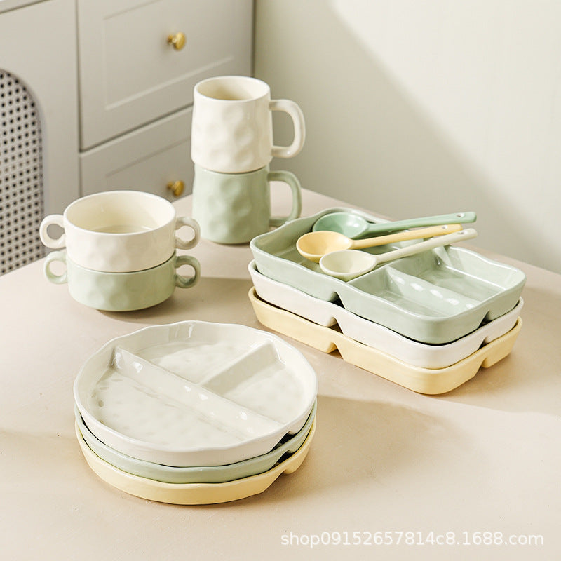 A piece of dropshipping ceramic fat reduction dinner plates, dim sum plates, delicate tableware, student home grid, restaurant plates, manufacturers, meals
