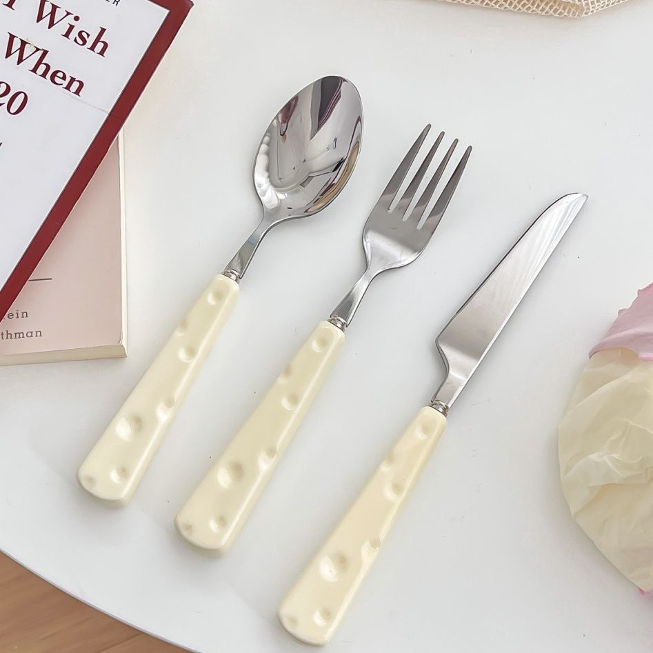 stainless steel steaks, knives, forks, western tableware, dessert spoons