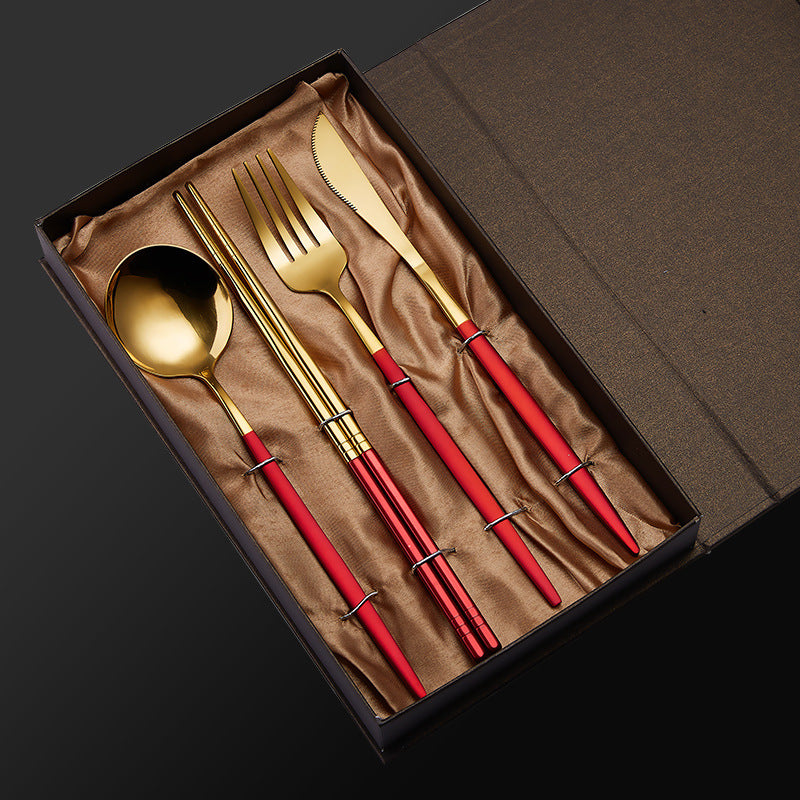 Two or four pieces of chopsticks and spoons stainless steel knives, forks and spoons set of titanium plated lacquer Portuguese gift box stainless steel cutlery set