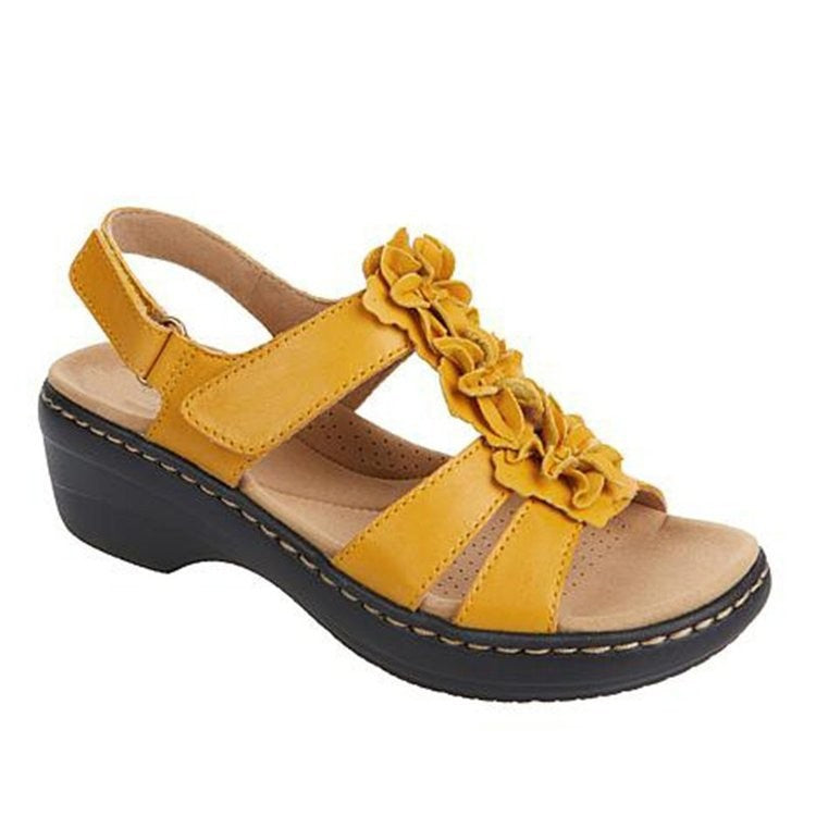 Foreign trade plus size sandals summer 2023 new European and American cutout wedge fish mouth flower buckle casual sandals