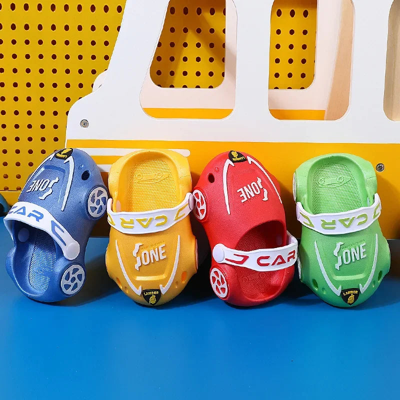 2022 new children's slippers for summer outdoor wear indoor casual toddlers for young children and children cute integrated sandals for boys and girls