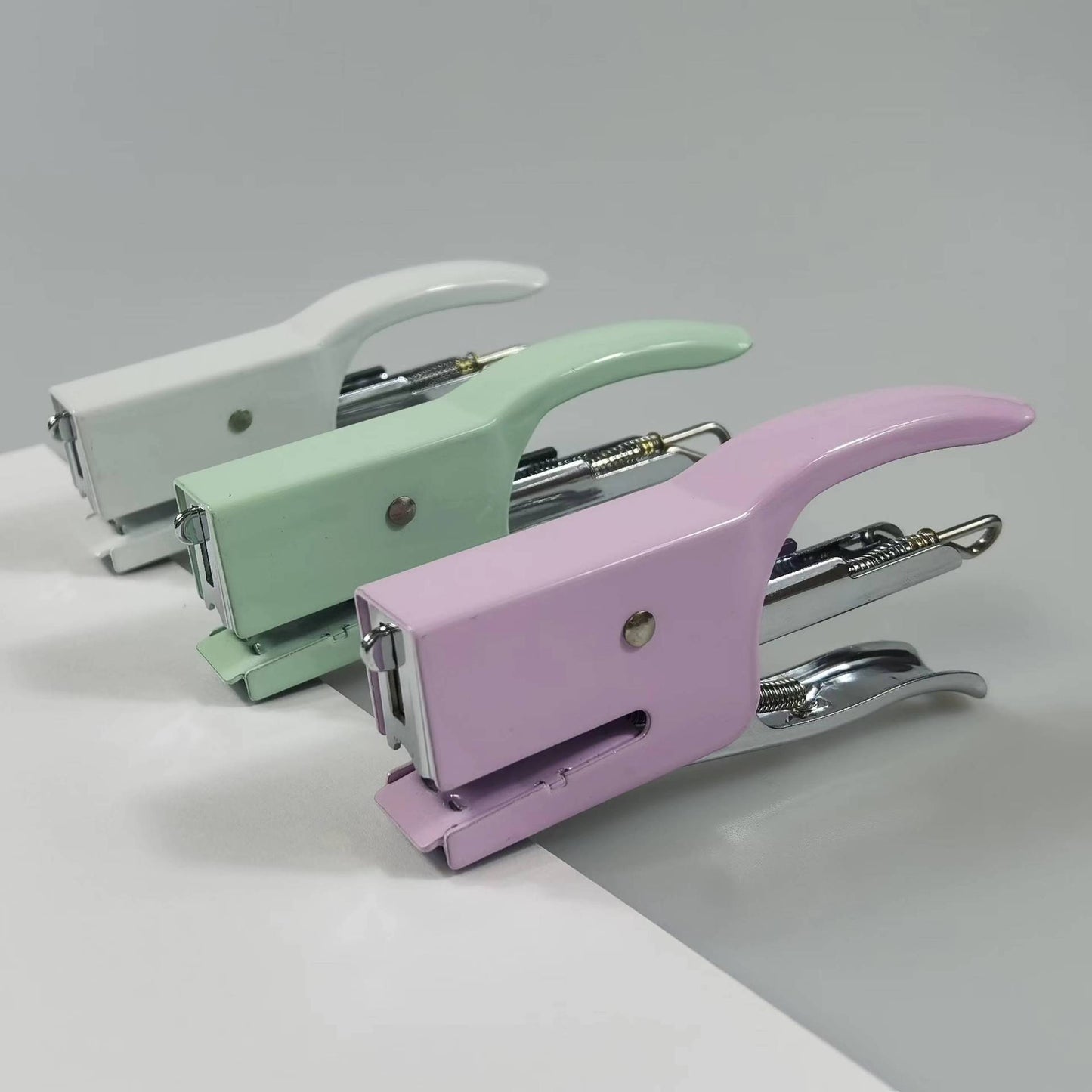 Macaron colored metal handheld stapler No. 10 labor-saving takeaway packaging stapler small office stapler