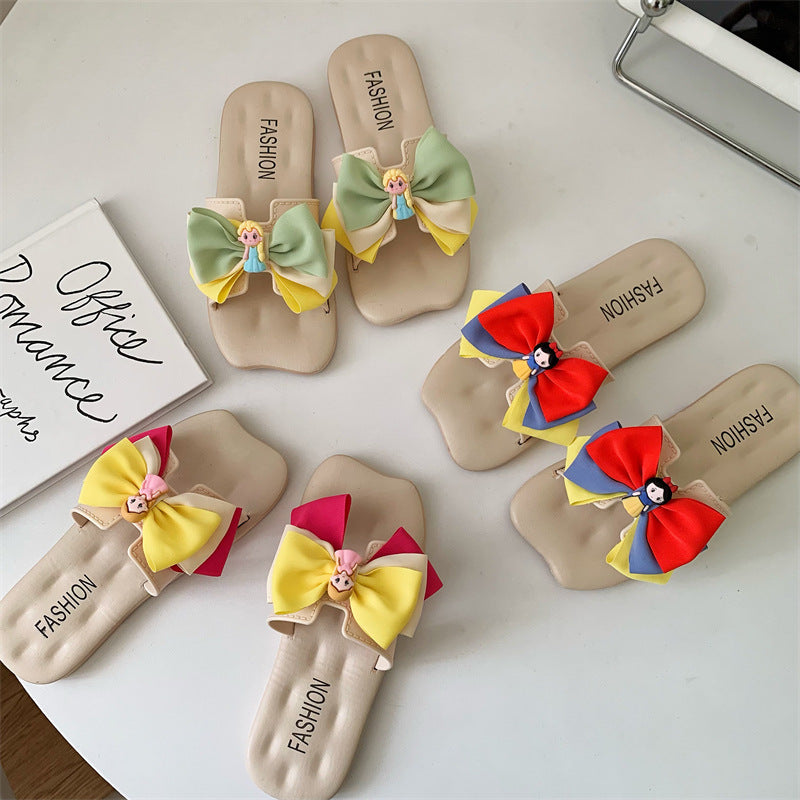 Summer Girls Slippers New Girls Breathable Princess Shoes Soft Sole Non Slip Bow Bow Kids Wear Beach Flip Flops Outside