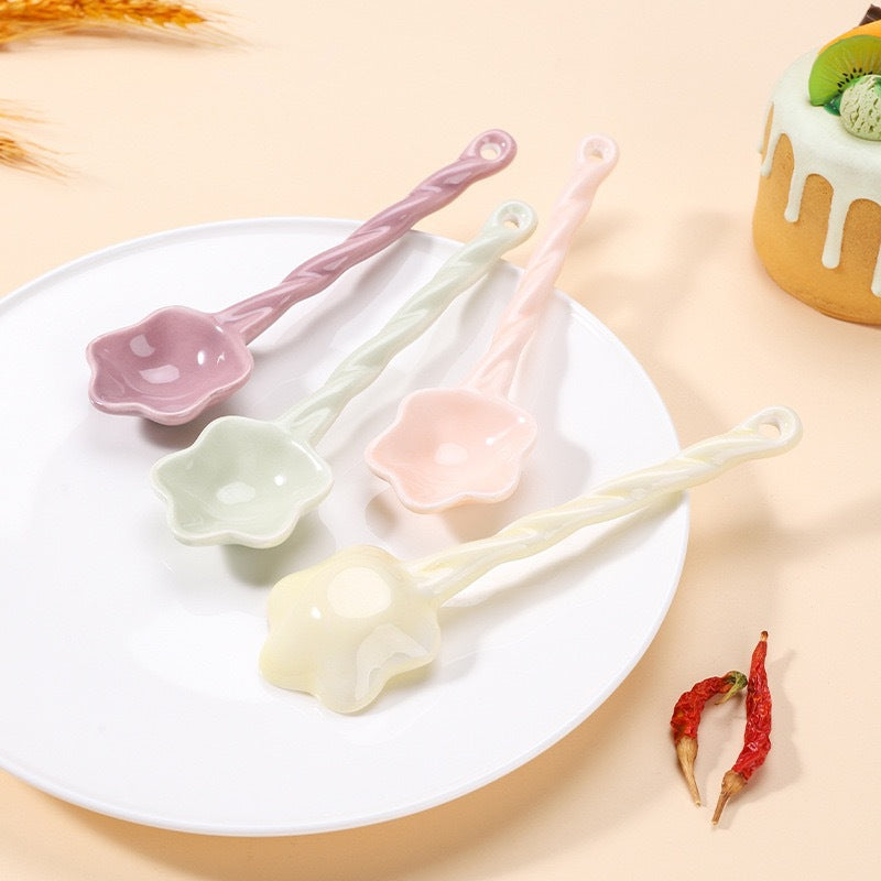 Ceramic star spoon twist handle home dormitory office high-value long handle eating and drinking spoon dessert soup