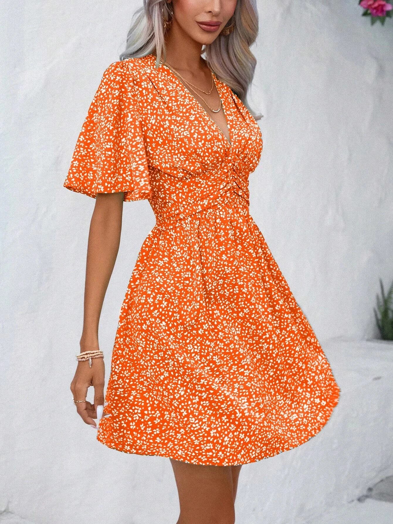 2025 European and American Amazon cross-border women's summer new V-neck mid-sleeve printed high-waisted floral pleated dress