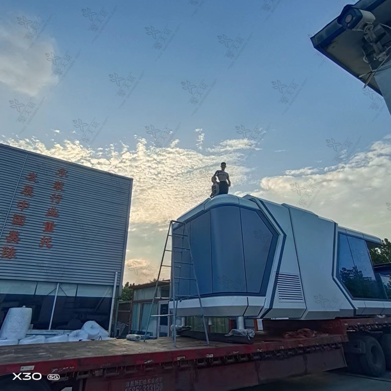 Scenic mountain camp, space capsule, net celebrity homestay, mobile capsule cabin, scenic spot camping, integrated smart homestay