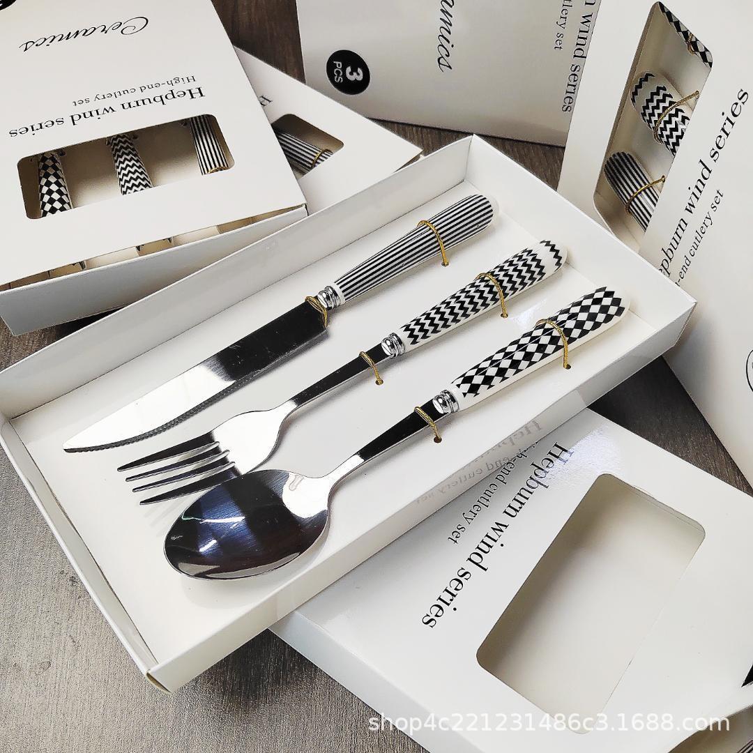Wholesale ins tableware gift box set European supermarket tail goods ceramic handle knife fork spoon spoon mirror polished