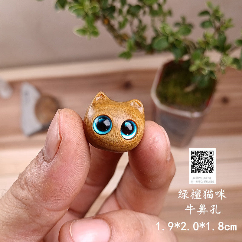 Green sandalwood rosewood cat glow-in-the-dark stone cat DIY accessories ebony keychain car hanging bag hanging handicraft gifts