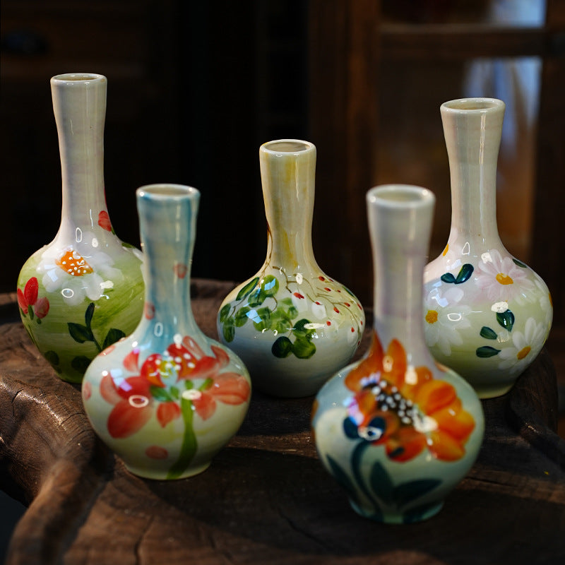 Jingdezhen handmade oil painting vase, dried flowers, home decoration, TV cabinet ornaments, wine cabinets, TV cabinets, ceramic small flowers