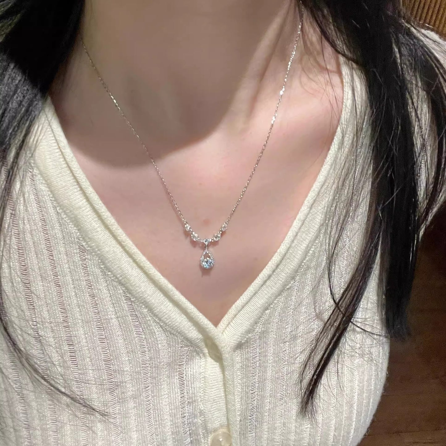 Titanium steel does not fade, mermaid tear plating silver necklace, women's diamond super flash, light luxury, niche exquisite fashion, collarbone chain necklace