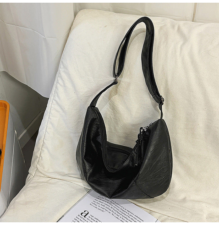 Men's crossbody bag street versatile large capacity dumpling bag INS style couple casual shoulder bag college student bag