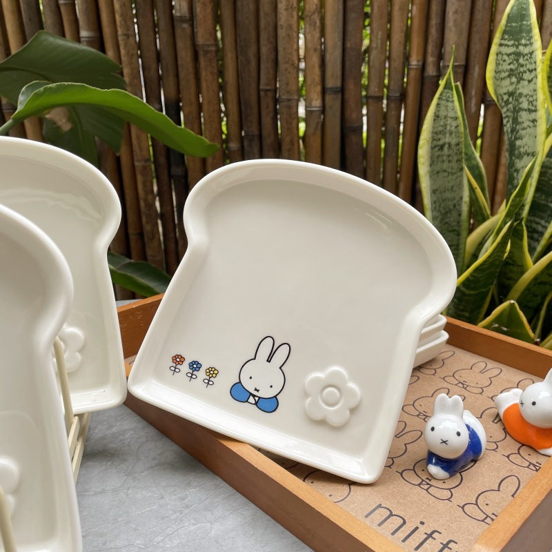 Soft and cute healing Miffy rabbit toast plate, cute rabbit toast shape ceramic plate, small flower flower Japanese dessert plate