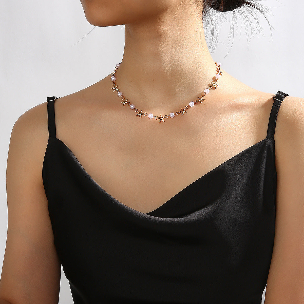 Cross-border jewelry, summer simple fashion, beach wind, starfish necklace, niche design, star imitation pearl beaded necklace