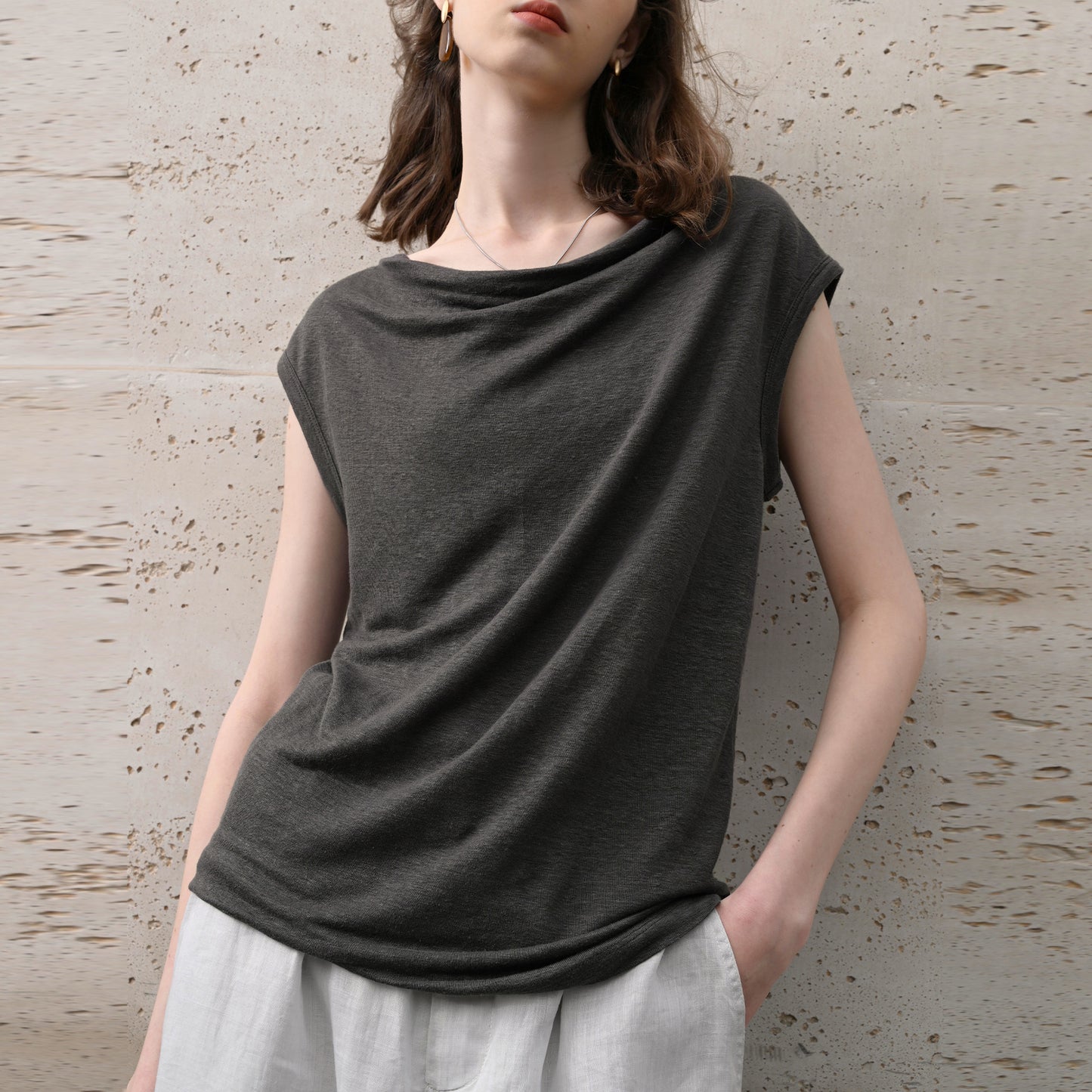 100% hemp one-shoulder swing neck knit short sleeve summer high-end light sheer slim top French slouchy shirt