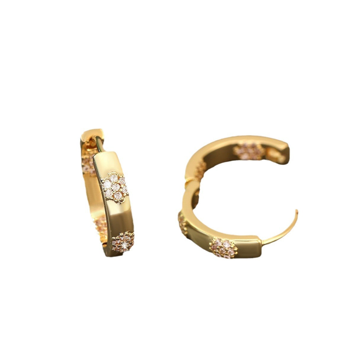 European and American hot selling temperament luxury copper inlaid zirconium earrings retro versatile round earring earrings earrings earrings earrings manufacturers wholesale