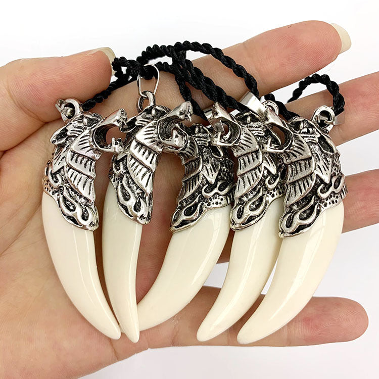 Inner Mongolia wolf tooth resin pendant men's necklace domineering hipster personality Inner Mongolia Tibetan mastiff tooth shape male and female pendants