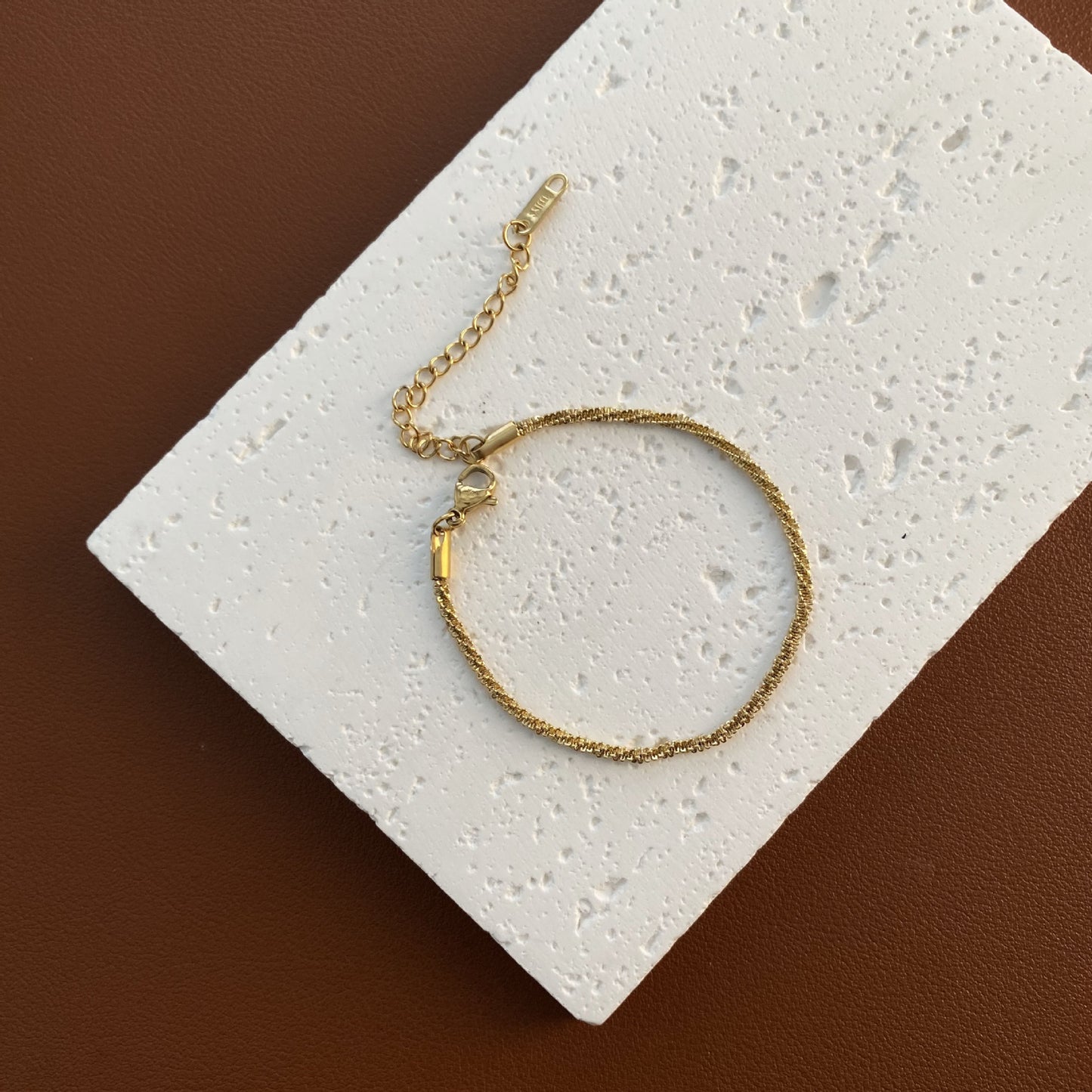 Sparkling titanium steel is not easy to fade, new anklet, light luxury, cold style, fashion, personality, niche explosive bracelet