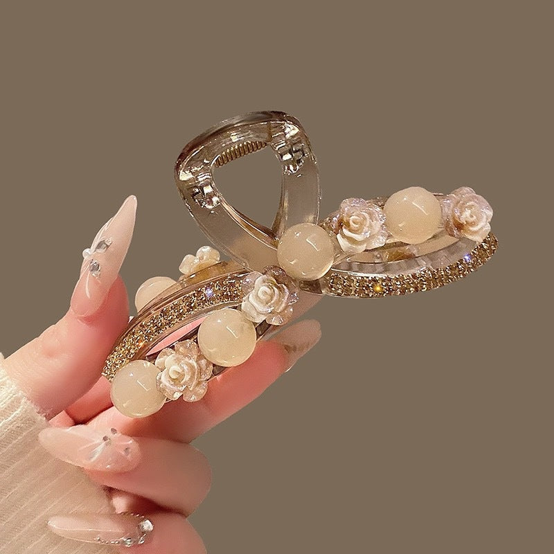 Sweet little fragrant wind camellia bead bead grab clip large hair volume more female back of the head high-end coil hair shark clip hairpin