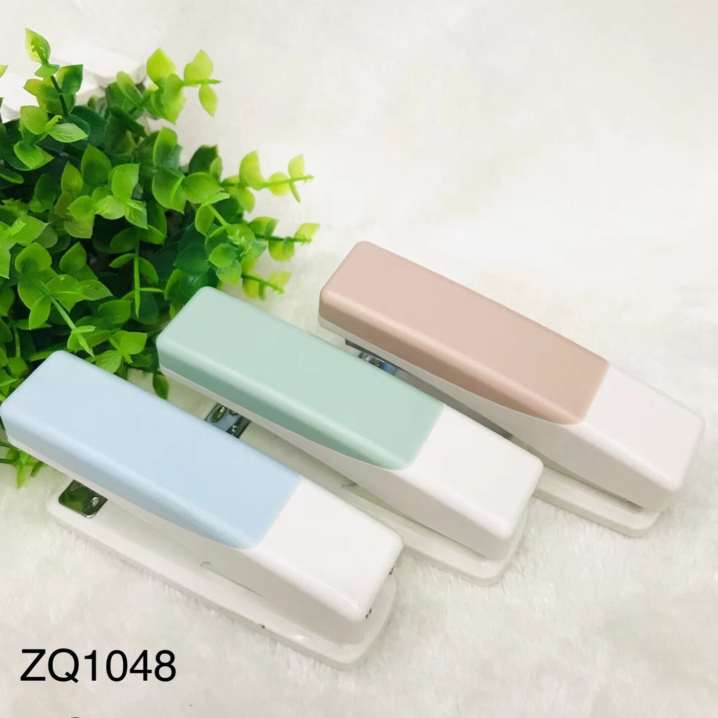 Retail wholesale macaron color stapler ZQ1048 stapler No. 12 staple binding machine easy and labor-saving stapler