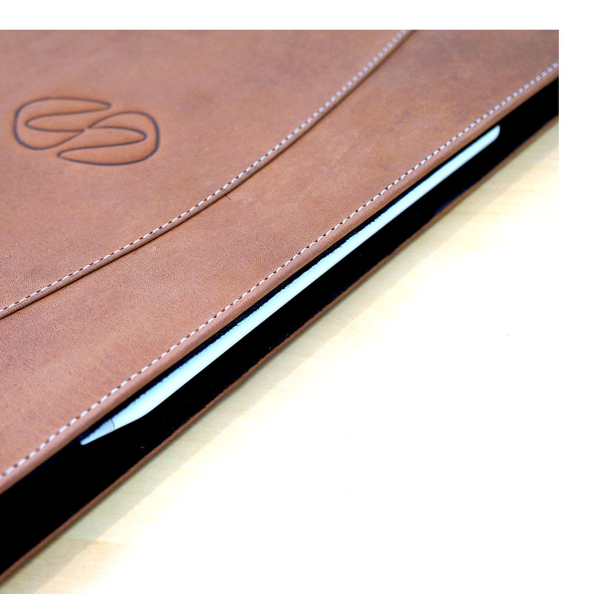 MacCase 2024 Premium Leather 13 iPad Pro Case