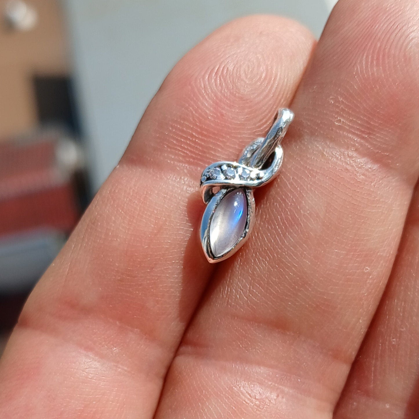 Moonstone Pendant, women's Pendant, Sterling Silver Pendant, Moonstone