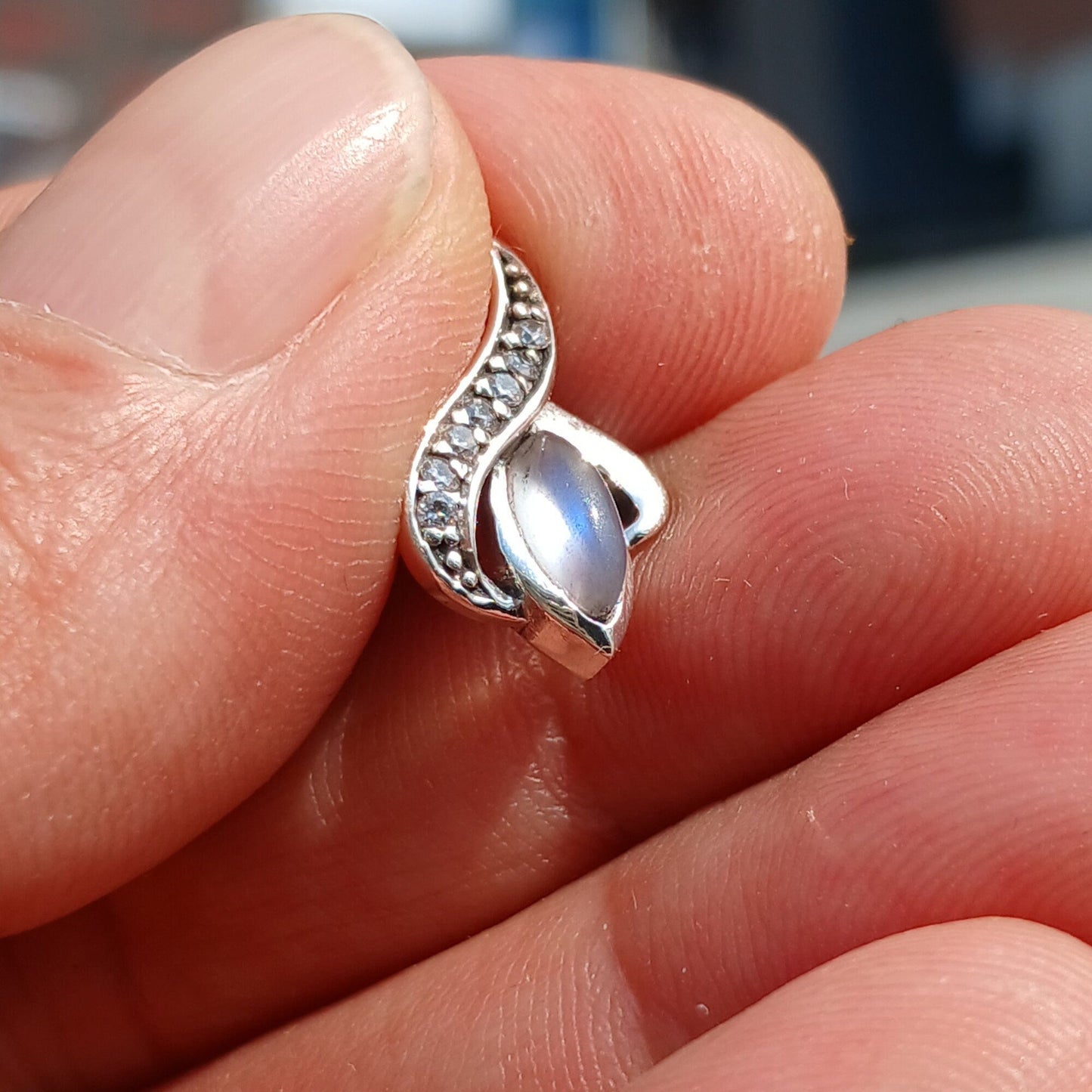 Moonstone Pendant, women's Pendant, Sterling Silver Pendant, Moonstone