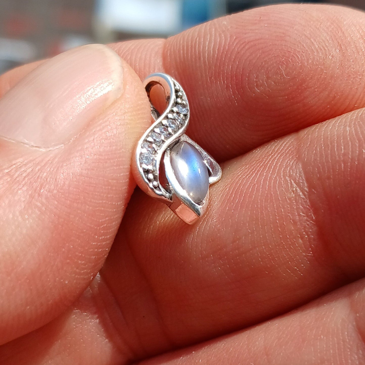 Moonstone Pendant, women's Pendant, Sterling Silver Pendant, Moonstone