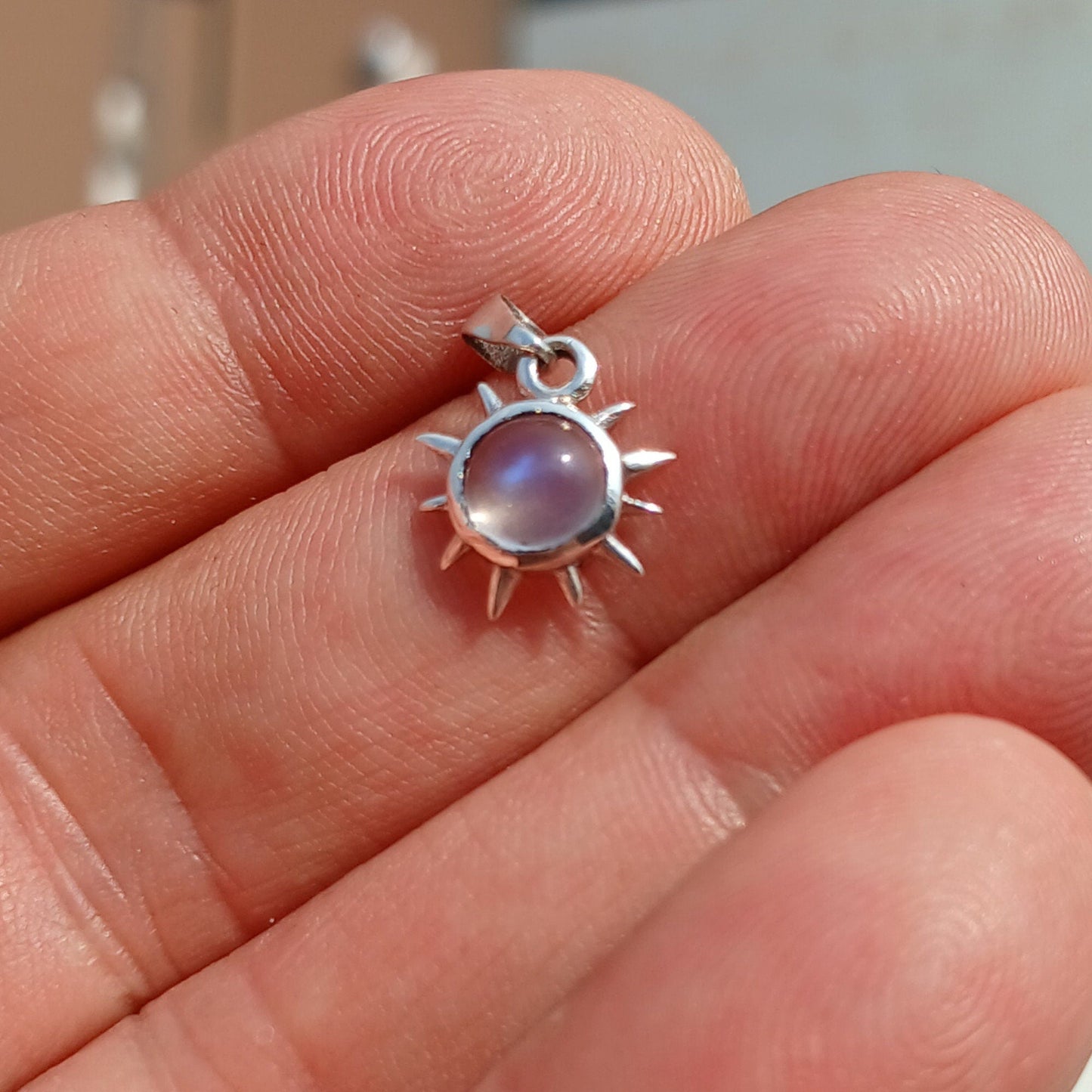 Moonstone Pendant, 925 Sterling Silver Pendant, round Ceylon