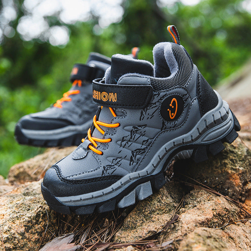 Winter boys' cotton shoes, children's Zhongbang outdoor hiking shoes, girls' big cotton snow, lightweight, non-slip and warm sneakers
