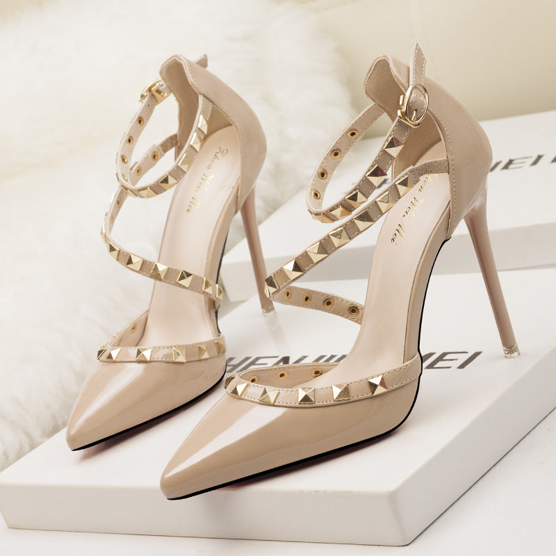 1138-13 European and American simple sexy nightclub stiletto high heels shallow mouth pointed toe rivet hollow sandals with a word
