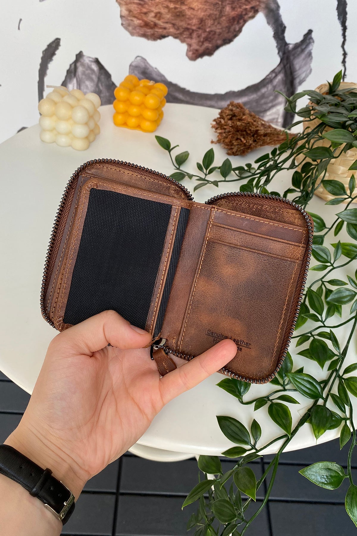 Porto - Genuine Leather Wallet with Zipper Feature