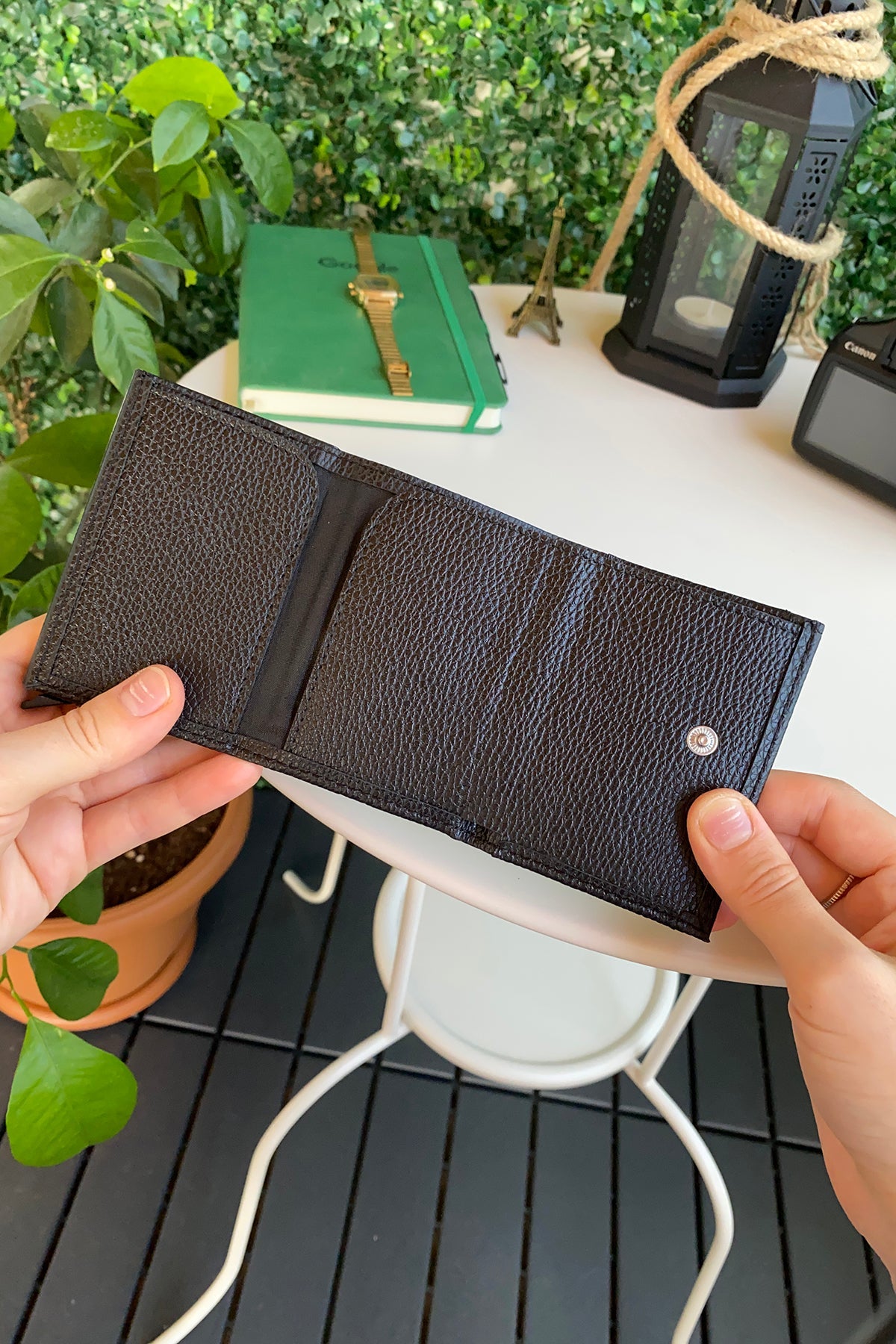 Agara  – PU Leather RFID Mechanism Card Holder/Wallet