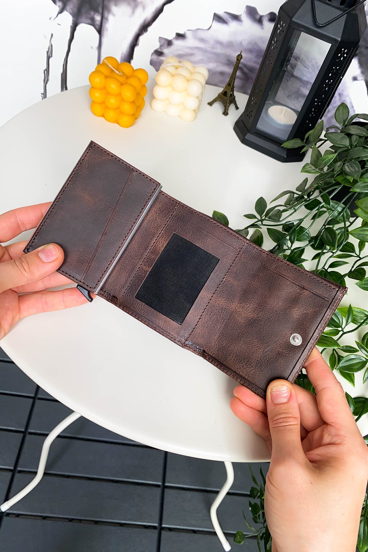 Pescol - Genuine Leather RFID Protection Card Holder/Wallet