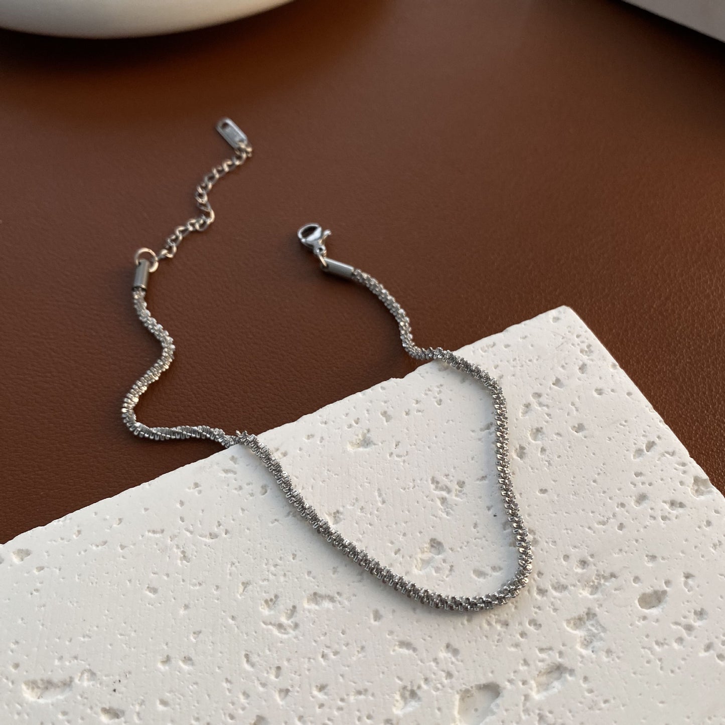 Sparkling titanium steel is not easy to fade, new anklet, light luxury, cold style, fashion, personality, niche explosive bracelet