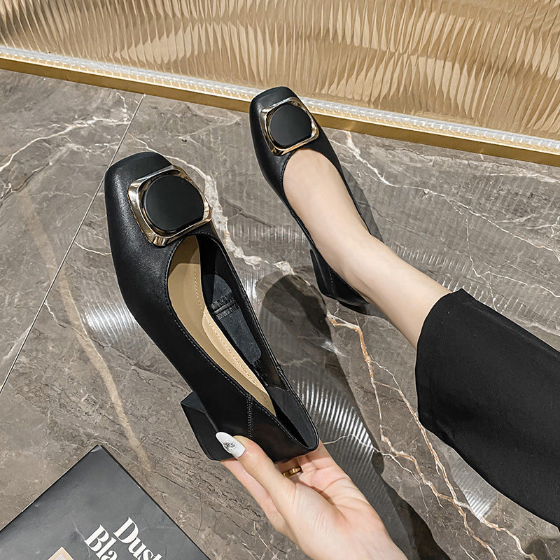 Thick heel single shoes women's 2025 spring new fairy-style shallow mouth medium heel soft leather granny shoes plus size women's shoes 41-43
