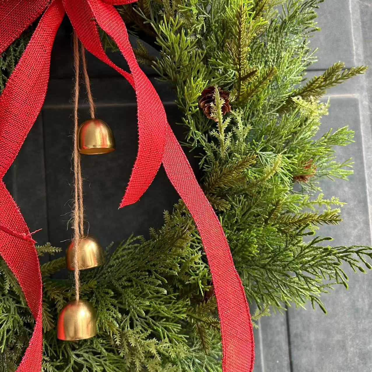 2024 New Christmas Wreath Door Decoration Pendant Simulated Eucalyptus Bell Bow Wall Decoration Cross-border