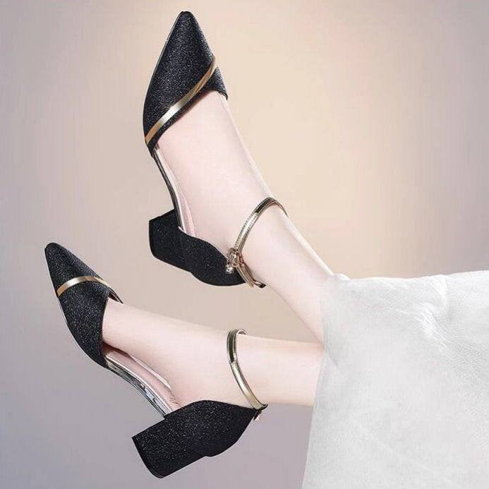 Pointed toe thick heel shoes women's 2022 new daily style toe square root women's shoes buckle strap high heel shoes wholesale
