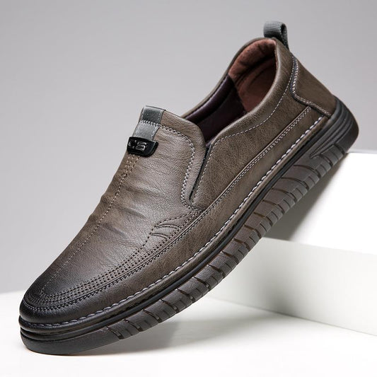 Manufacturers new men's shoes spring men's business casual leather shoes men's beanie shoes British shoes men's fashion shoes lazy shoes