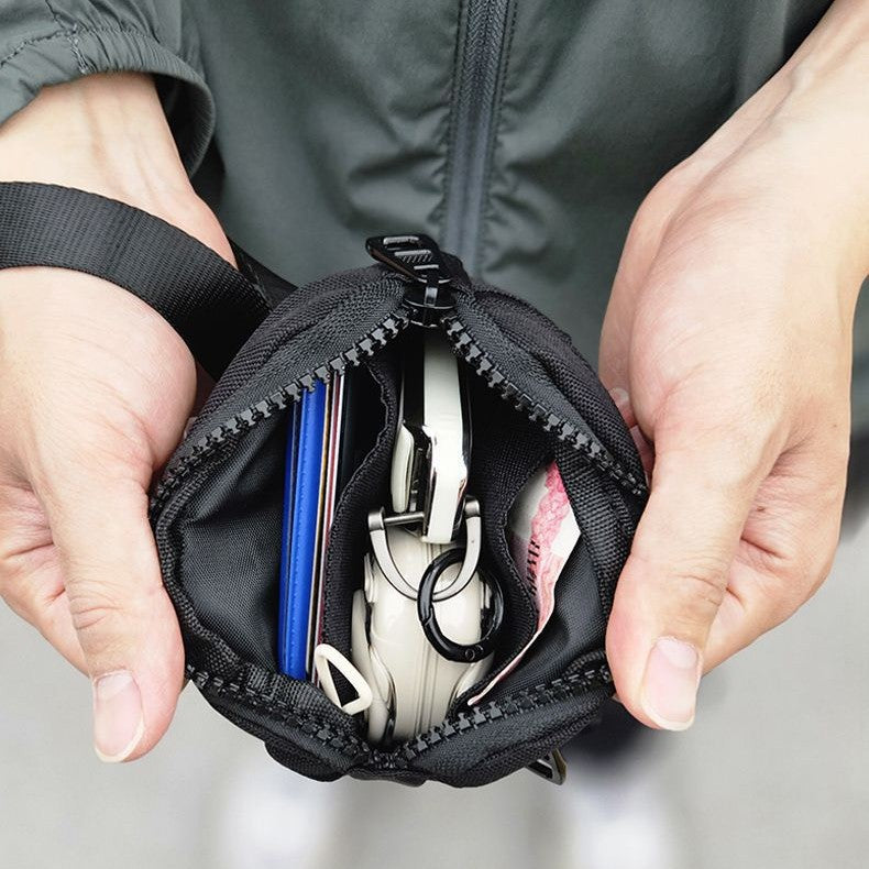 Multifunctional metal buckle portable coin purse waterproof card holder Men's and women's keys mini bag hanging bag men's ins handbag