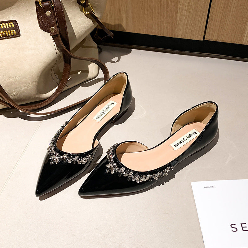 French pointed toe side hollow single shoes women's 2025 new spring and summer temperament light luxury nude pink rhinestone patent leather flat women's shoes