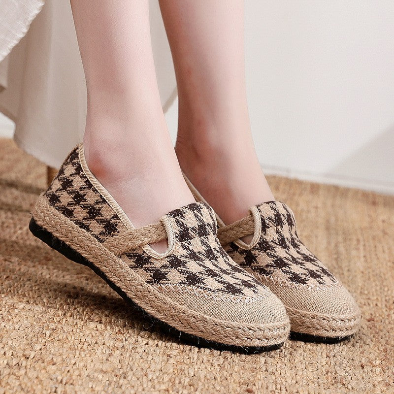 Spring new women's single shoes, one-foot pedals, fisherman's shoes, retro style linen round toe, casual cotton and linen shoes, old Beijing cloth shoes