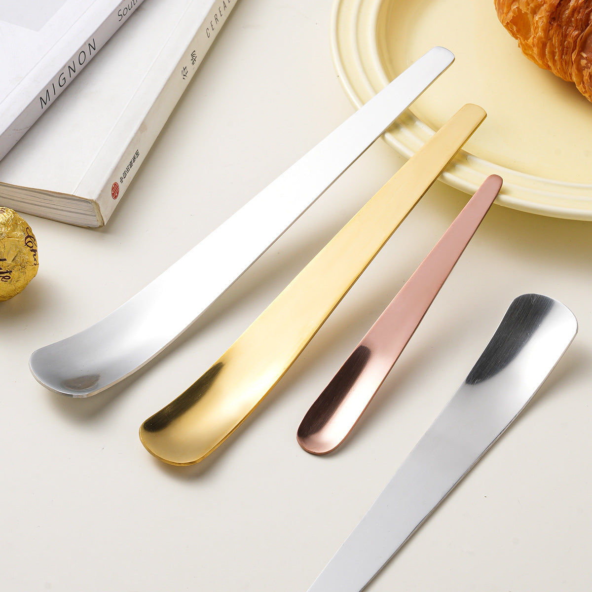 Stainless steel spoon 304 ice cream spoon long handle mixing spoon Japanese flat head eating dessert yogurt scoop ice cream scoop