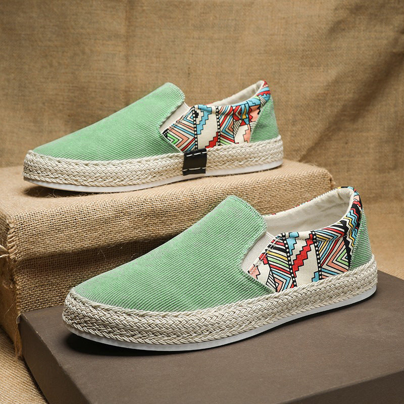 Canvas men's shoes summer new breathable trend light lazy man one foot pedal versatile no laces old Beijing cloth shoes men