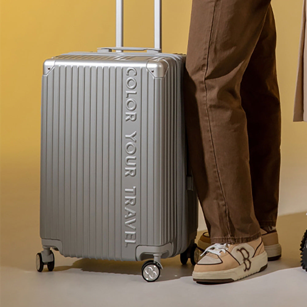 Ultra-light 20-inch cabin suitcase, expandable trolley case, USB charging multi-function luggage, pure PC lockbox bag