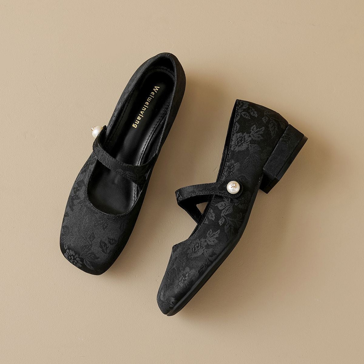 New Chinese retro single shoes women's 2025 new models with cheongsam shoes, Mary Jane shoes, square toe horse skirt shoes